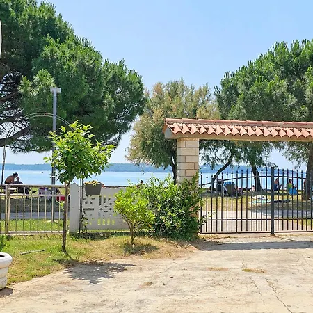 Pintar 1 * Novigrad Istria